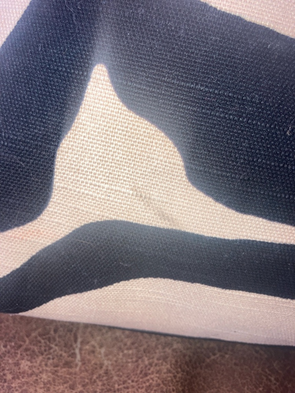 Kate Spade Canvas Zebra-Print Satchel & crossbody  Bag - Black & Cream - Picture 2 of 8